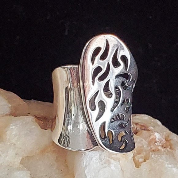 GG Unique Jewelry Jewelry - Designer Ring Sterling Silver 925